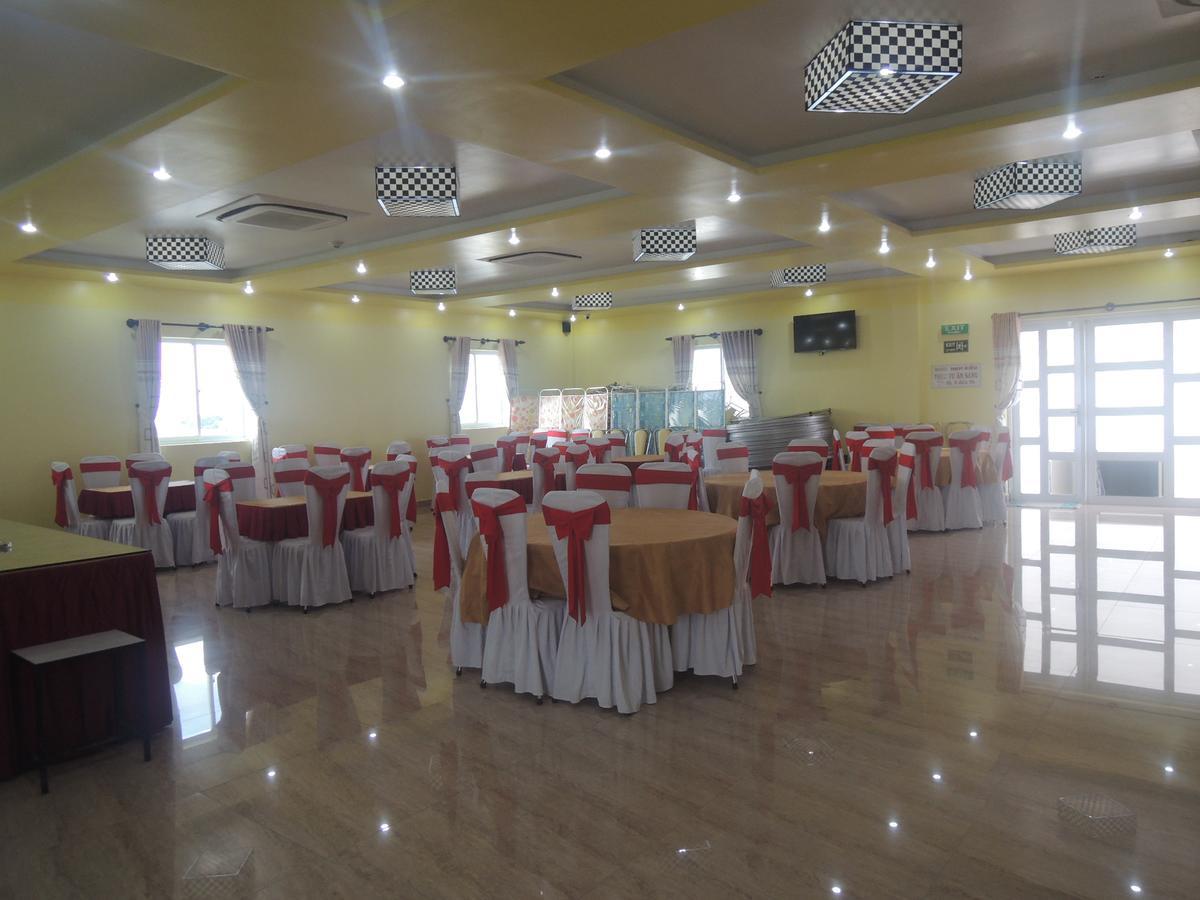 Nam Kieu Hotel Ca Mau Exterior photo